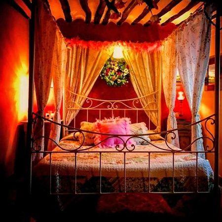 Room In Guest Room - Romantic Getaway To Valeria Esterno foto