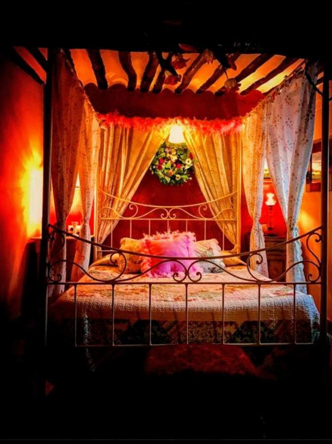 Room In Guest Room - Romantic Getaway To Valeria Esterno foto