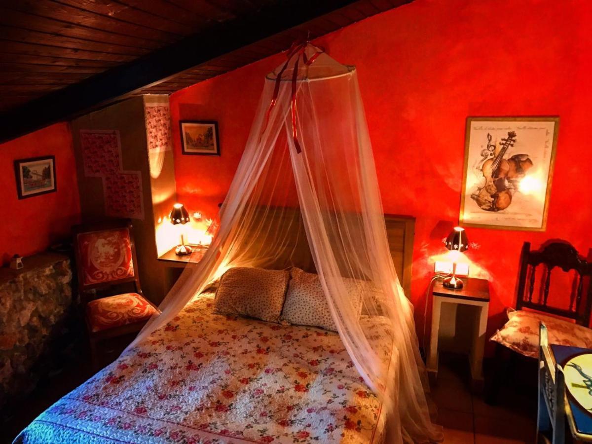 Room In Guest Room - Romantic Getaway To Valeria Esterno foto